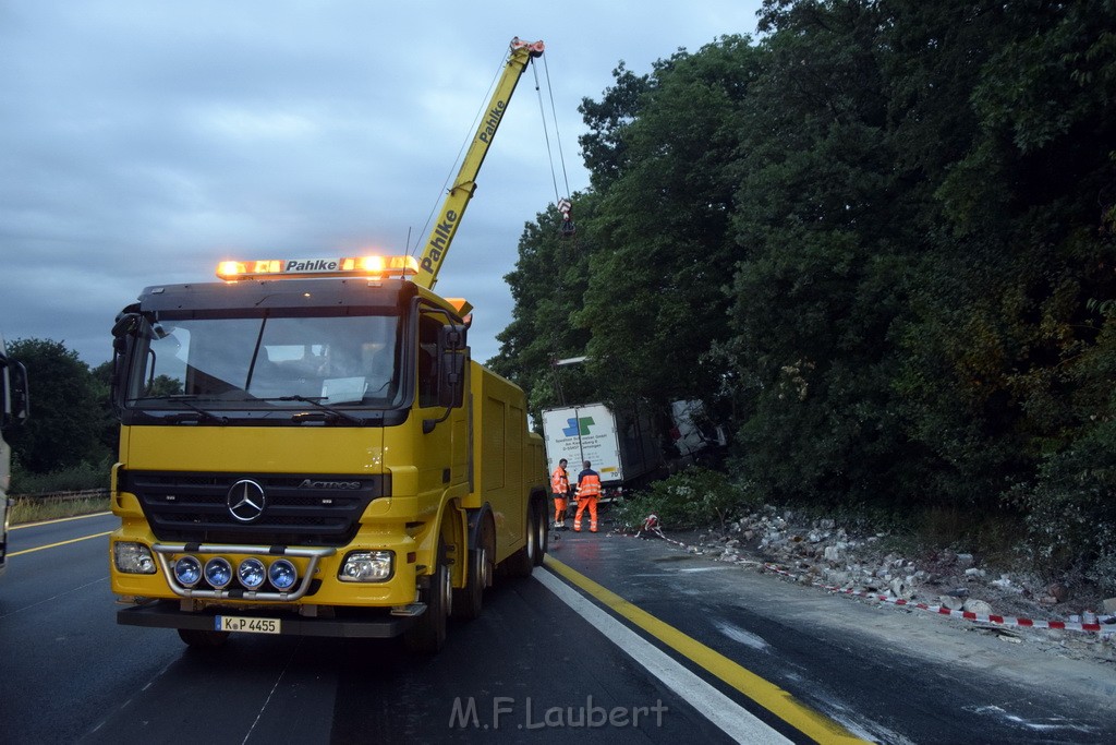 Schwerer VU A 3 Rich Oberhausen Hoehe AK Leverkusen P292.JPG - Miklos Laubert